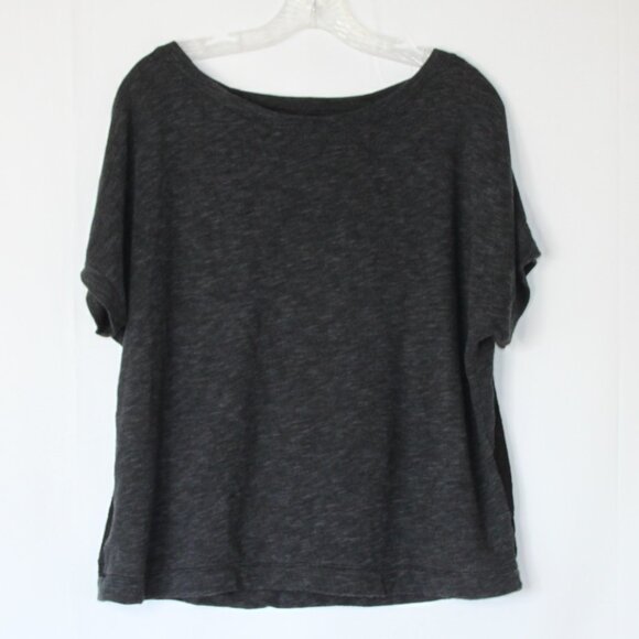 FOREVER 21 WOMENS GRAY BLACK SHORT SLEEVE SHORT WAISTED TOP SZ M LACE BACK - Picture 1 of 16